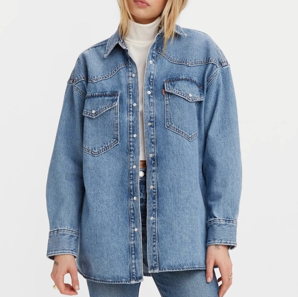 NWT Levi's Dylan Oversized Western Denim Shirt Size Medium - Picture 1 of 10